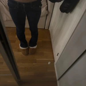 Bootcut jeans - SKRIV INNAN KÖP DÅ JAG ÄVEN SÄLJER PÅ VINTED!! Inte använda någon gång. Storlek Xs