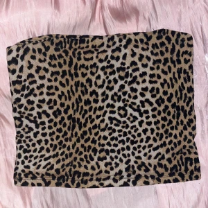 Leopard topp 🐆  - Leopard mönstrad topp ifrån Gina Tricot! 🐆