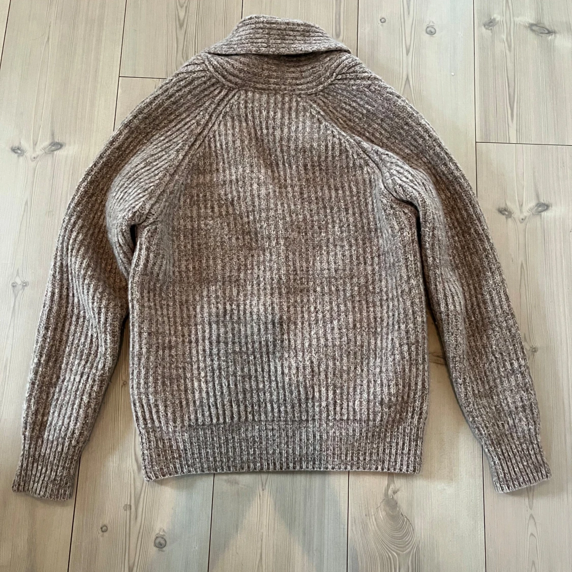 Beige stickad kofta från Ted Bernhardtz - 2