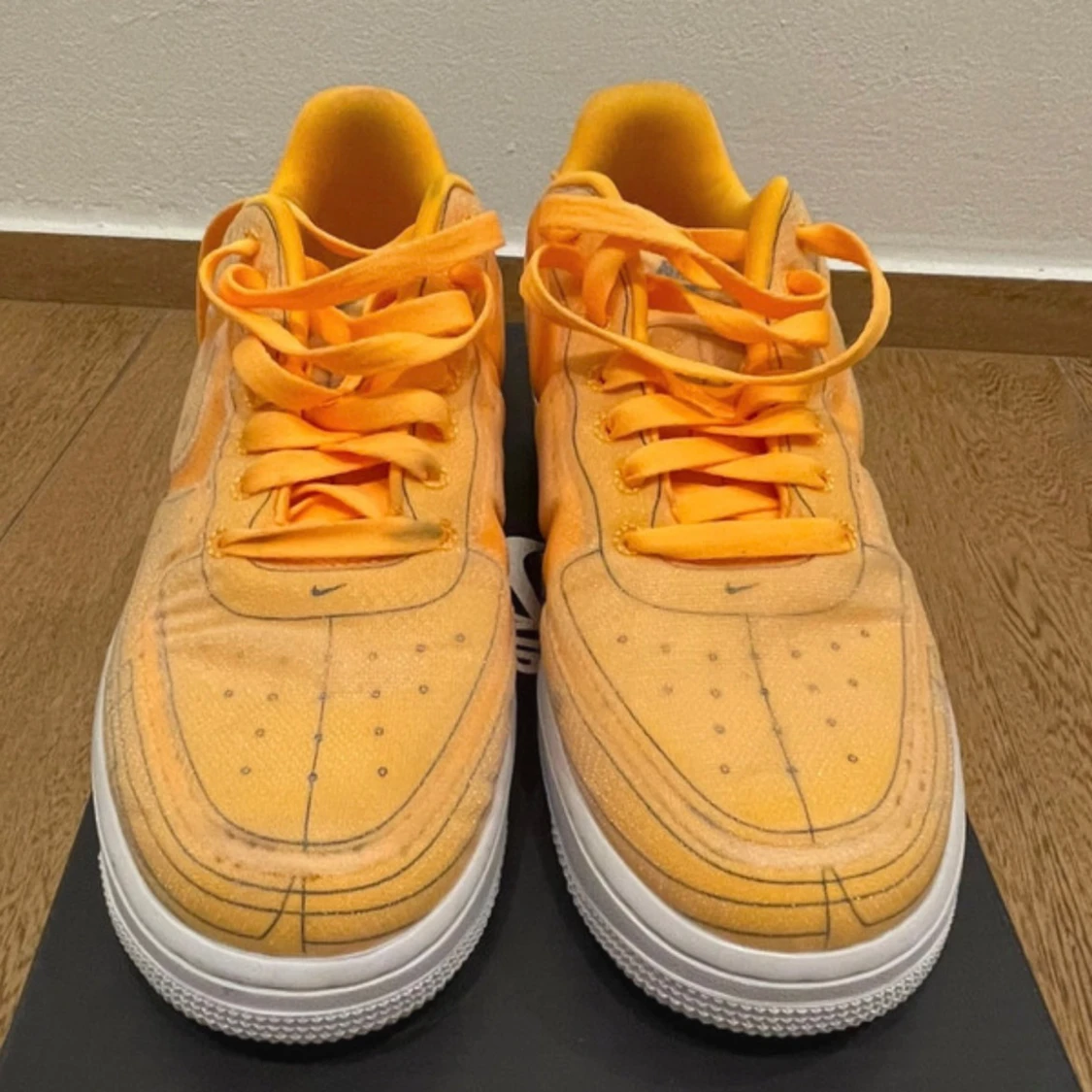 Nike Air Force 1 '07 LX Laser Orange - 2