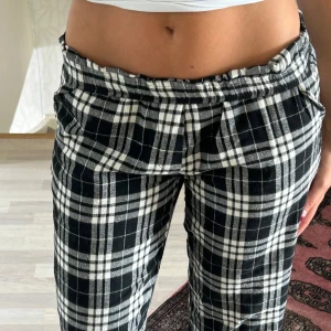 Pyjamasbyxor  - Säljer då de är lite korta, jag är ca 180💓