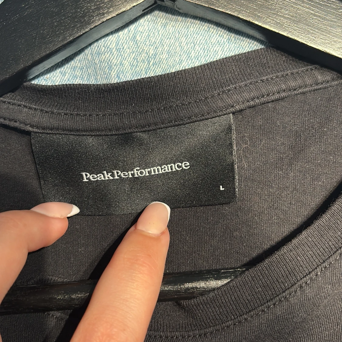 Svart t-shirt från Peak Performance - 2