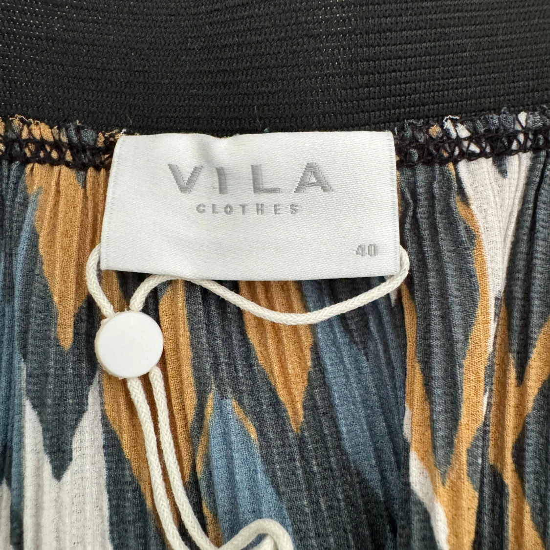 Mönstrad kjol från Vila - 1