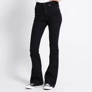 Jeans  - 2 st fina apr jeans  storlek mellan 38-40