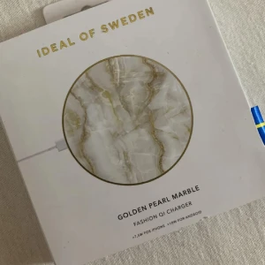 ideal of sweden laddare - Laddare ifrån ideal of sweden  HELT NY  Funkar till alla olika sorters mobiler + airpods. Säljer för 160kr Köptes för ca 400kr  