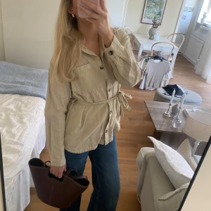 Skjortjacka  - Superfin skjorta/kacka från Pelle P💗Sparsamt använd, köpt för 1700kr. Storlek XS