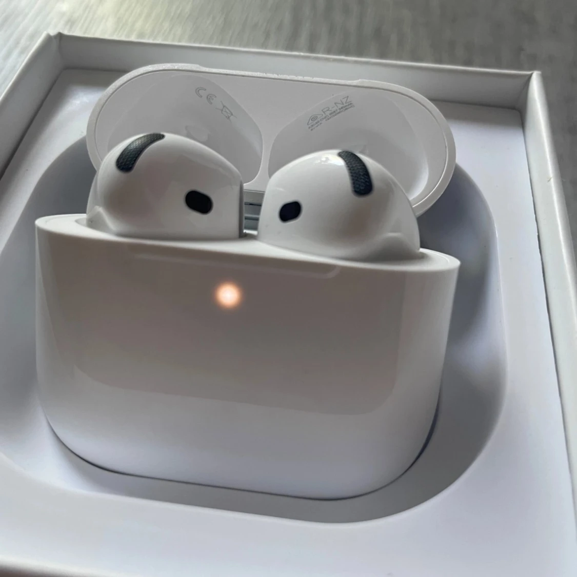 AirPod 4 ANC