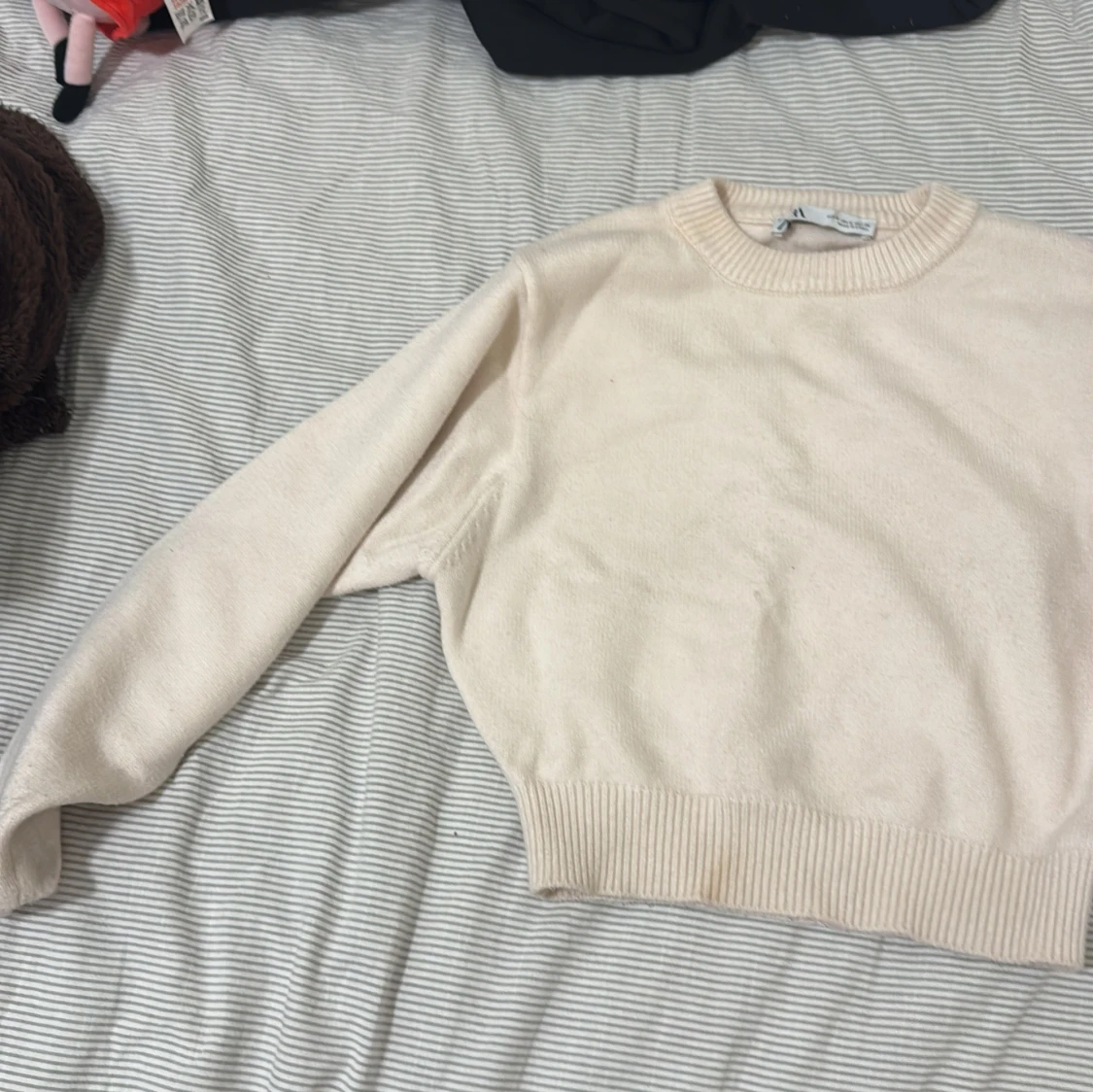 Beige stickad tröja från Zara - 1