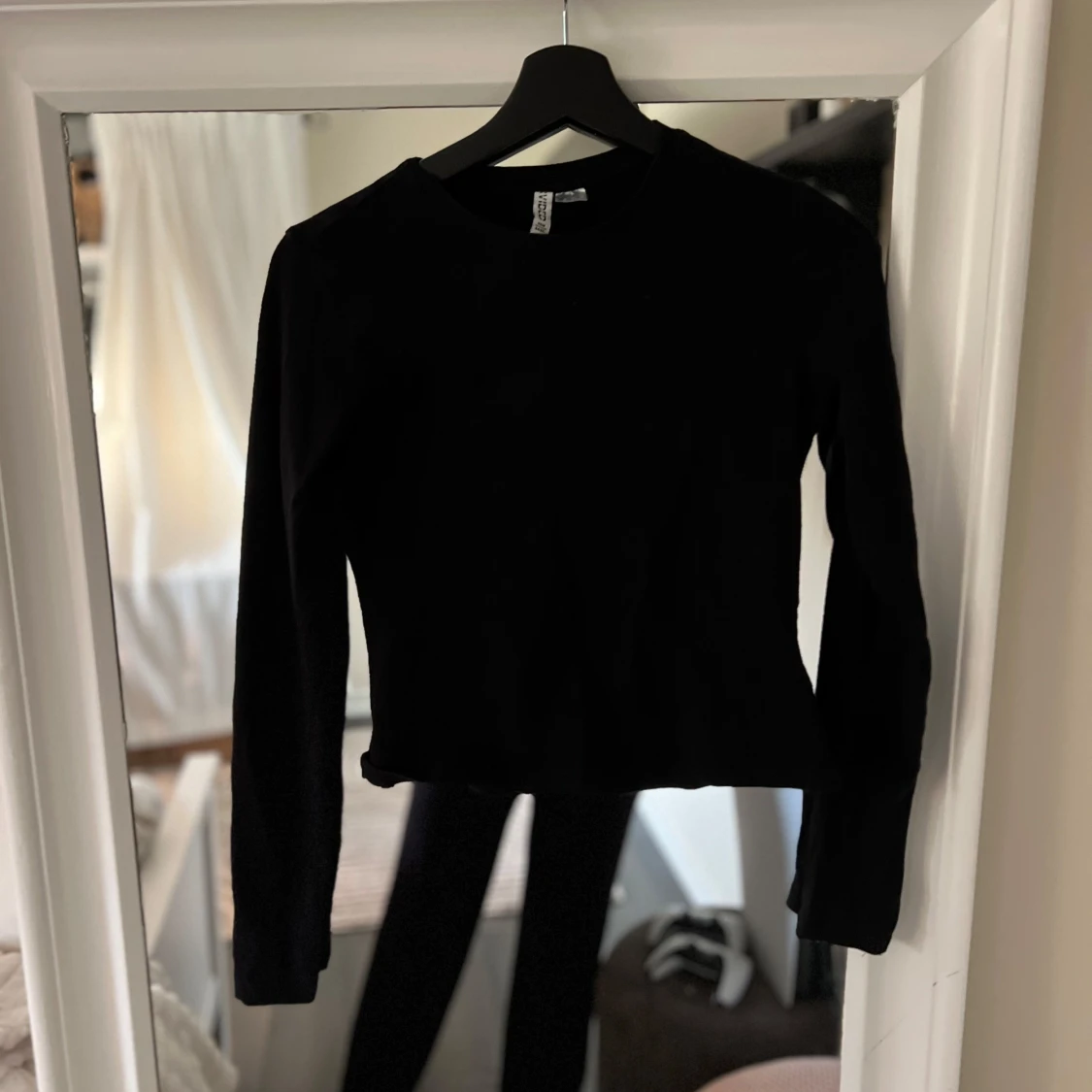 Svart långärmad topp från H&M - 3