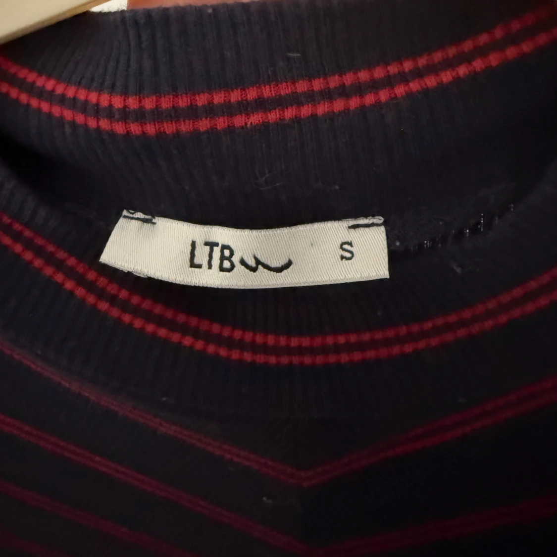 Mörkblå randig klänning från LTB - 2