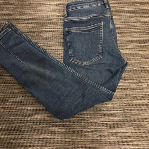 Neuw jeans  - Tjena, säljer nu dessa feta neuw jeans| storlek 29/30| modell: Lou slim| vid frågor är det bara att höra av sig!📦📦