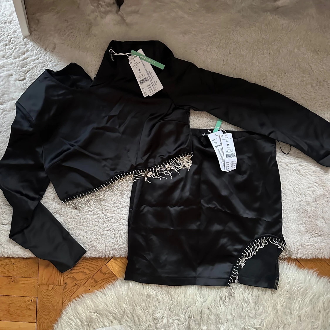 Svart set med pärldetaljer från Gina Tricot - 3