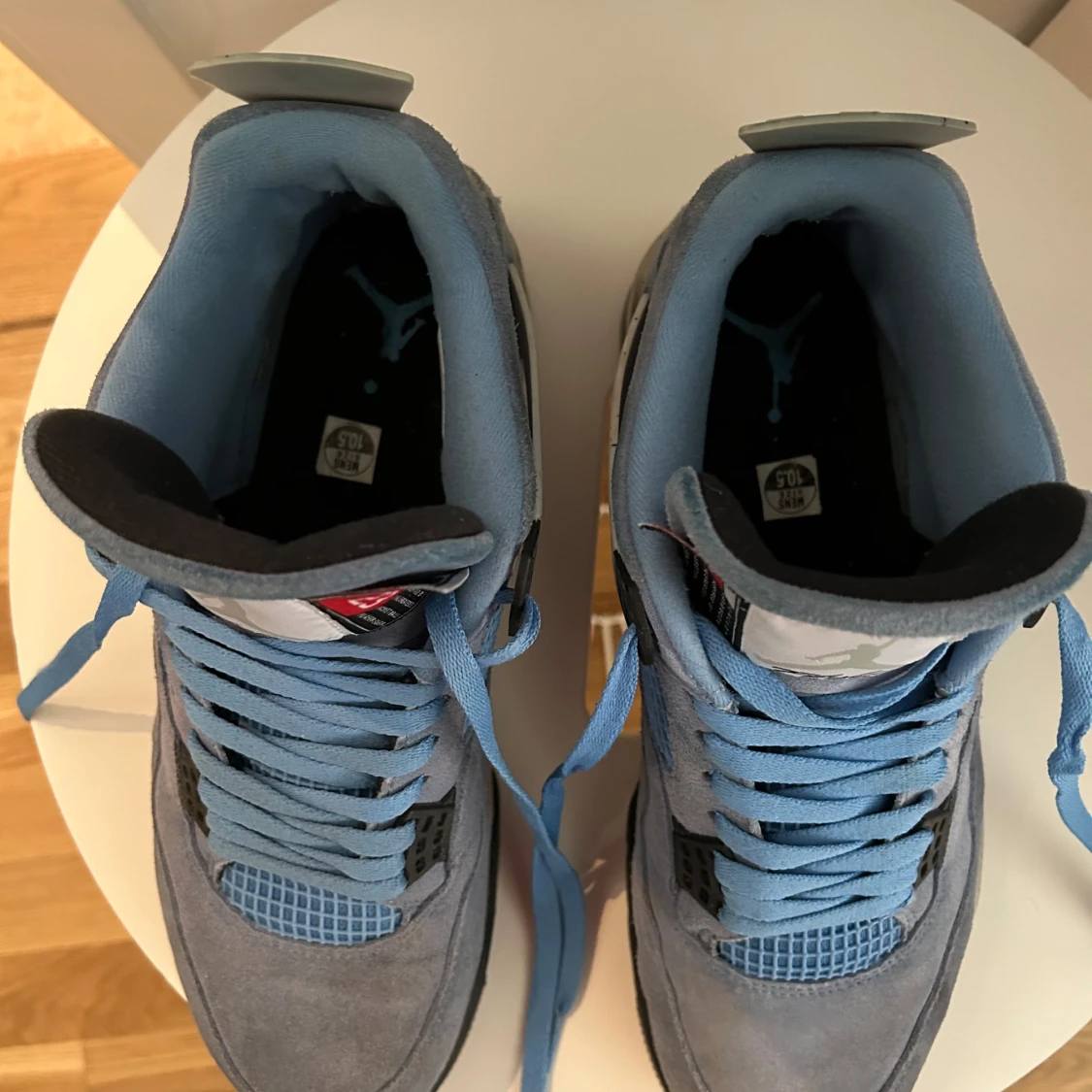 Nike Air Jordans 4 i blå mocka  - 1