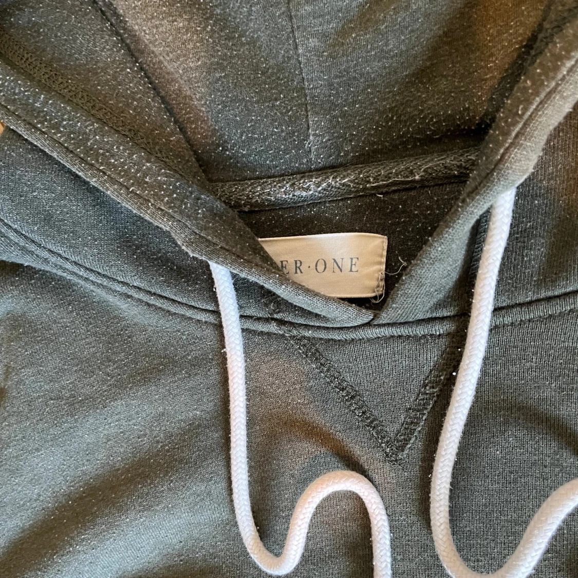 Mörkgrön hoodie från pier one - 1