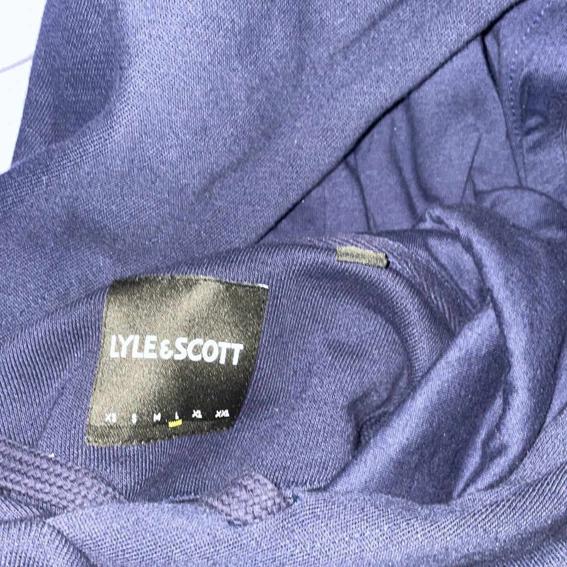 Mörkblå tröja från Lyle & Scott - 1