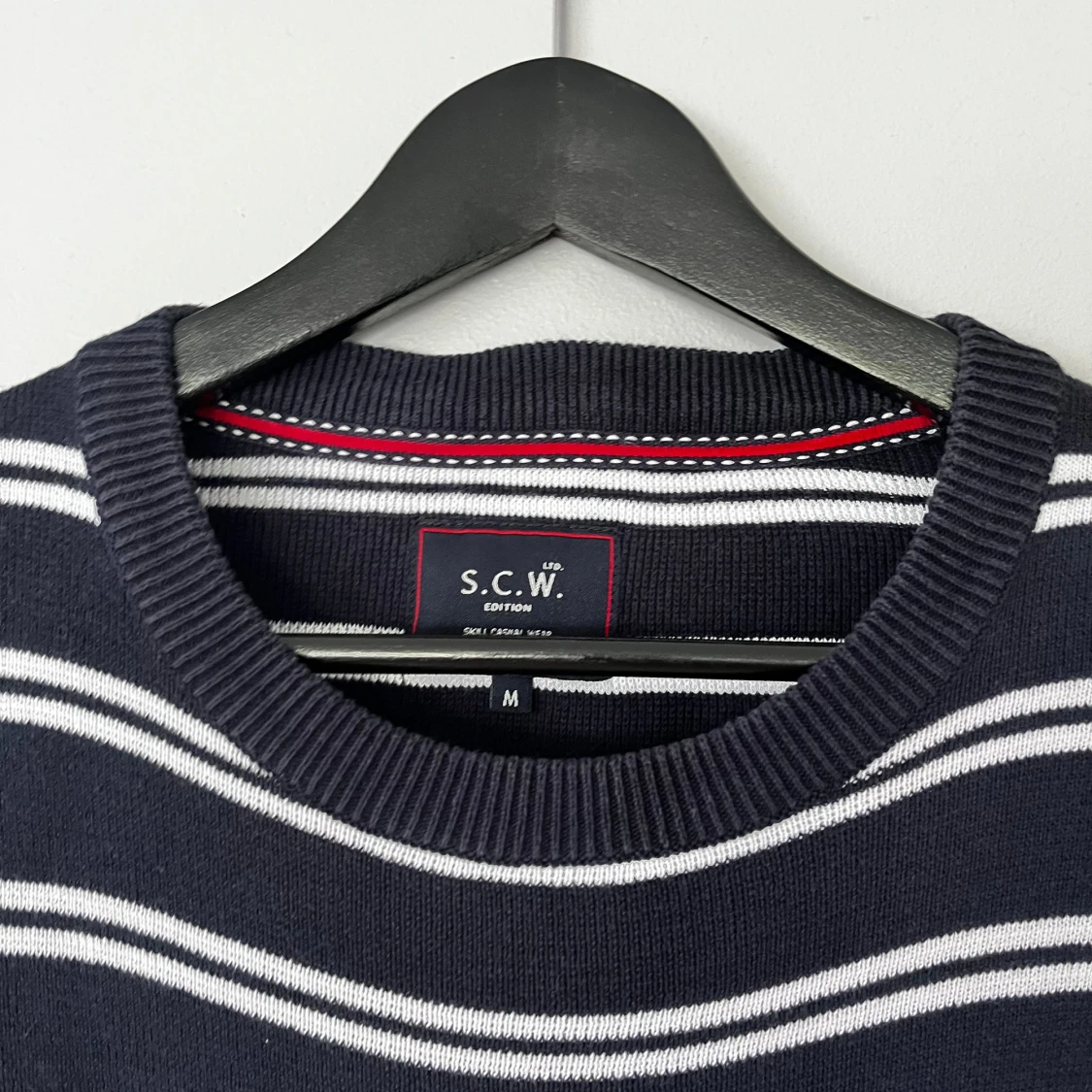 Marinblå randig tröja från SCW  - 1