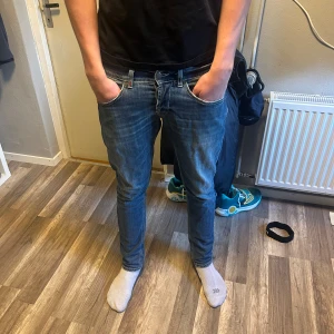 Dondup George  - Riktigt feta dondup George med skön tvätt | Kontakta vid frågor och fundering🤝