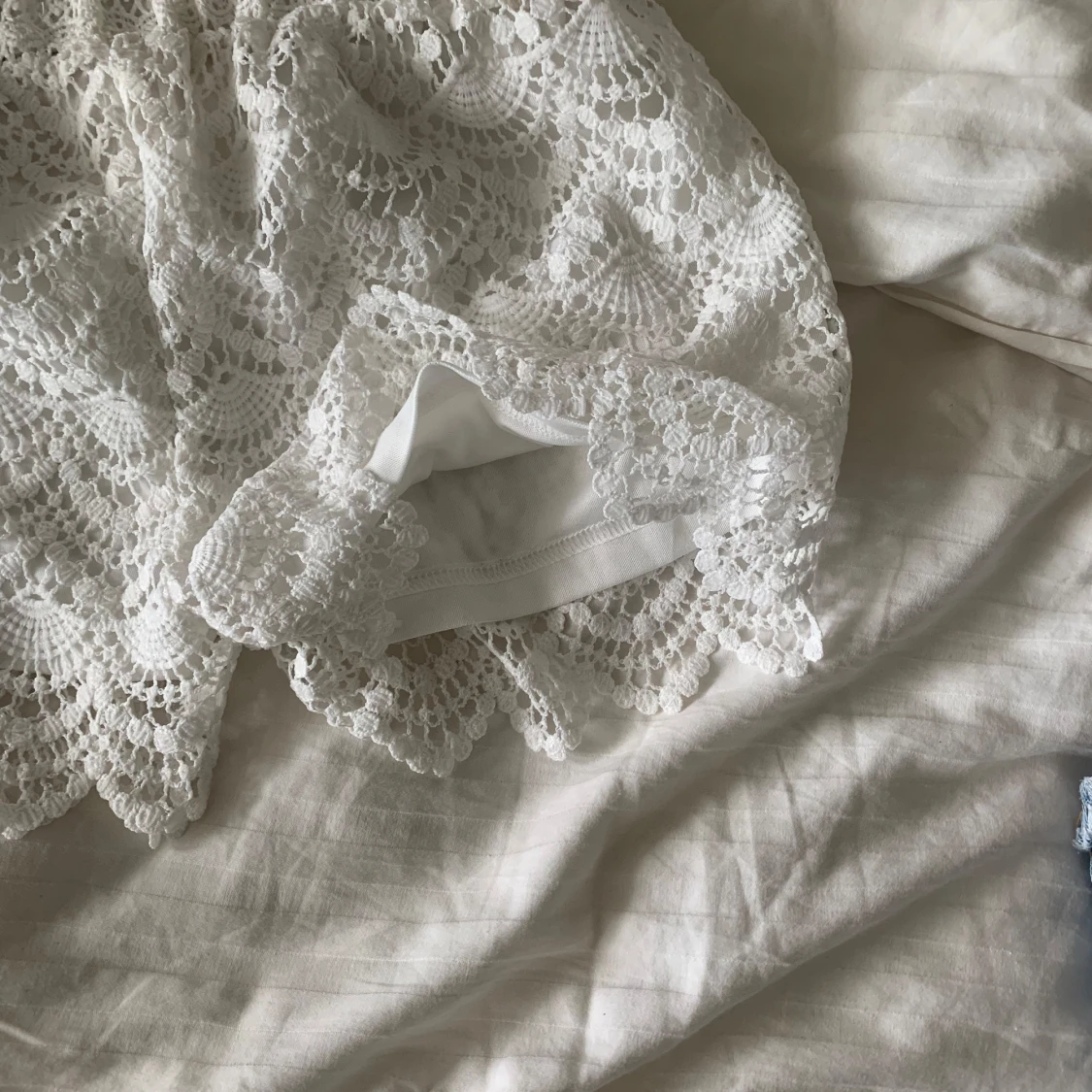 Vita spetsshorts - 1