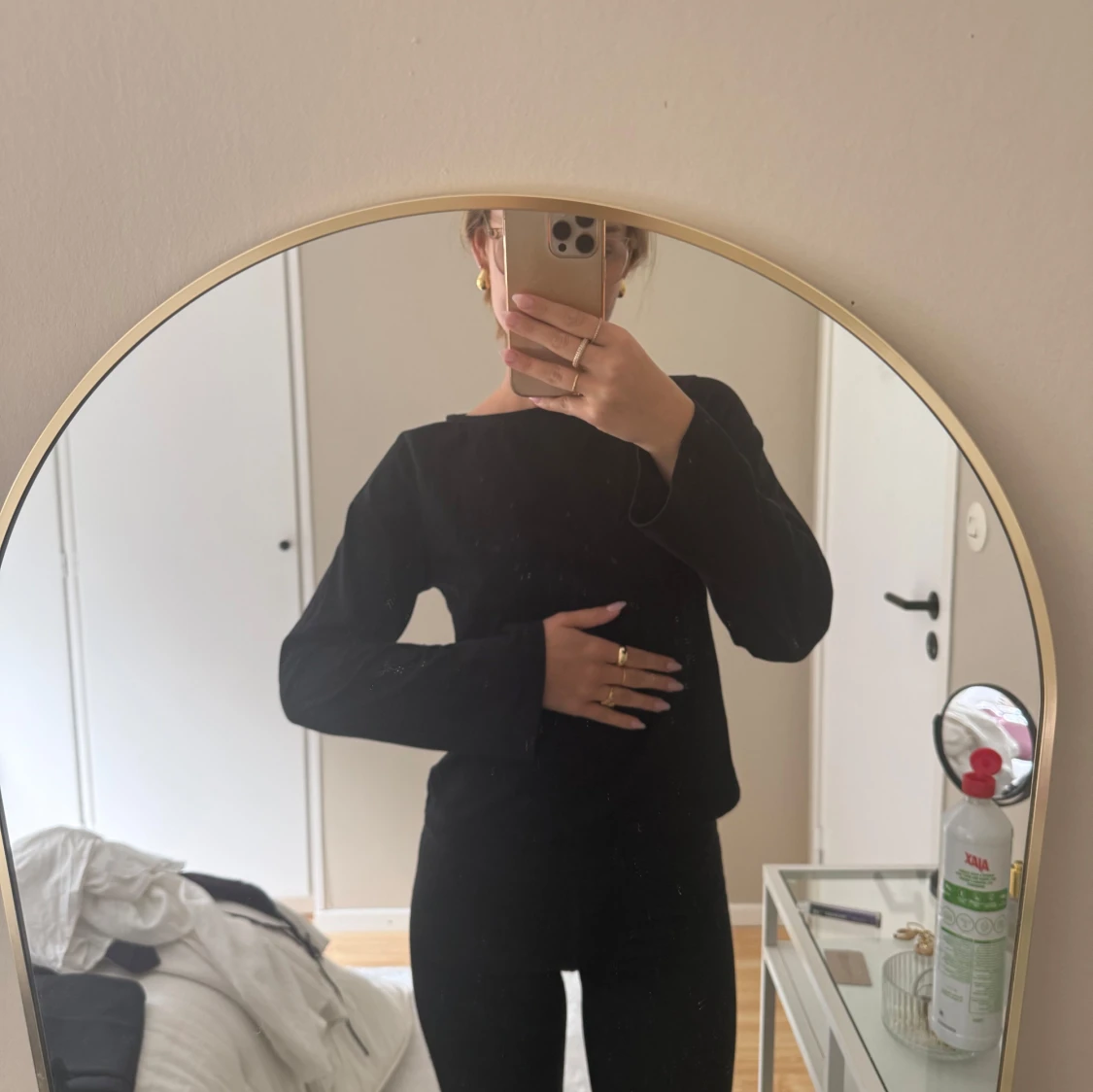 Svart långärmad tröja