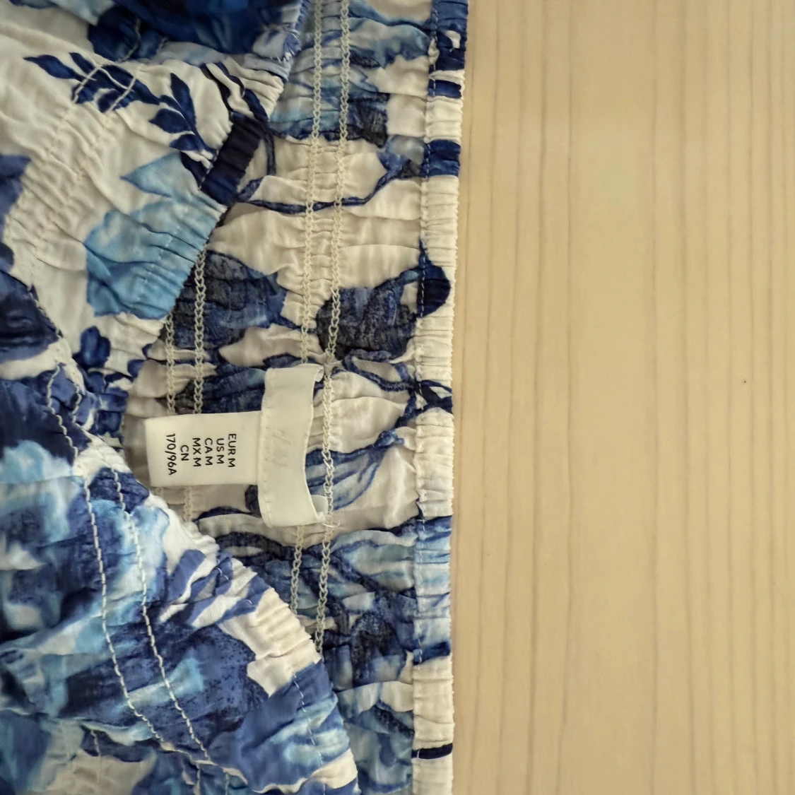 Blommig offshoulder topp från H&M - 3