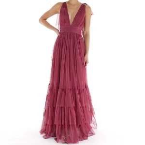 Balklänning med volanger - Säljer en balklänning från Lace & Beads i storlek 34! Köpte för 1 500kr på Asos, där är den nu helt SLUTSÅLD.  Endast testad, säljer pga jag hittade en annan bättre och hann inte lämna tillbaka den här❣️❣️❣️ Färgen är som hallon, alltså rödrosa så himla fin 🩷🩷🩷🥹 Kom privat för egna bilder eller andra funderingar!! 