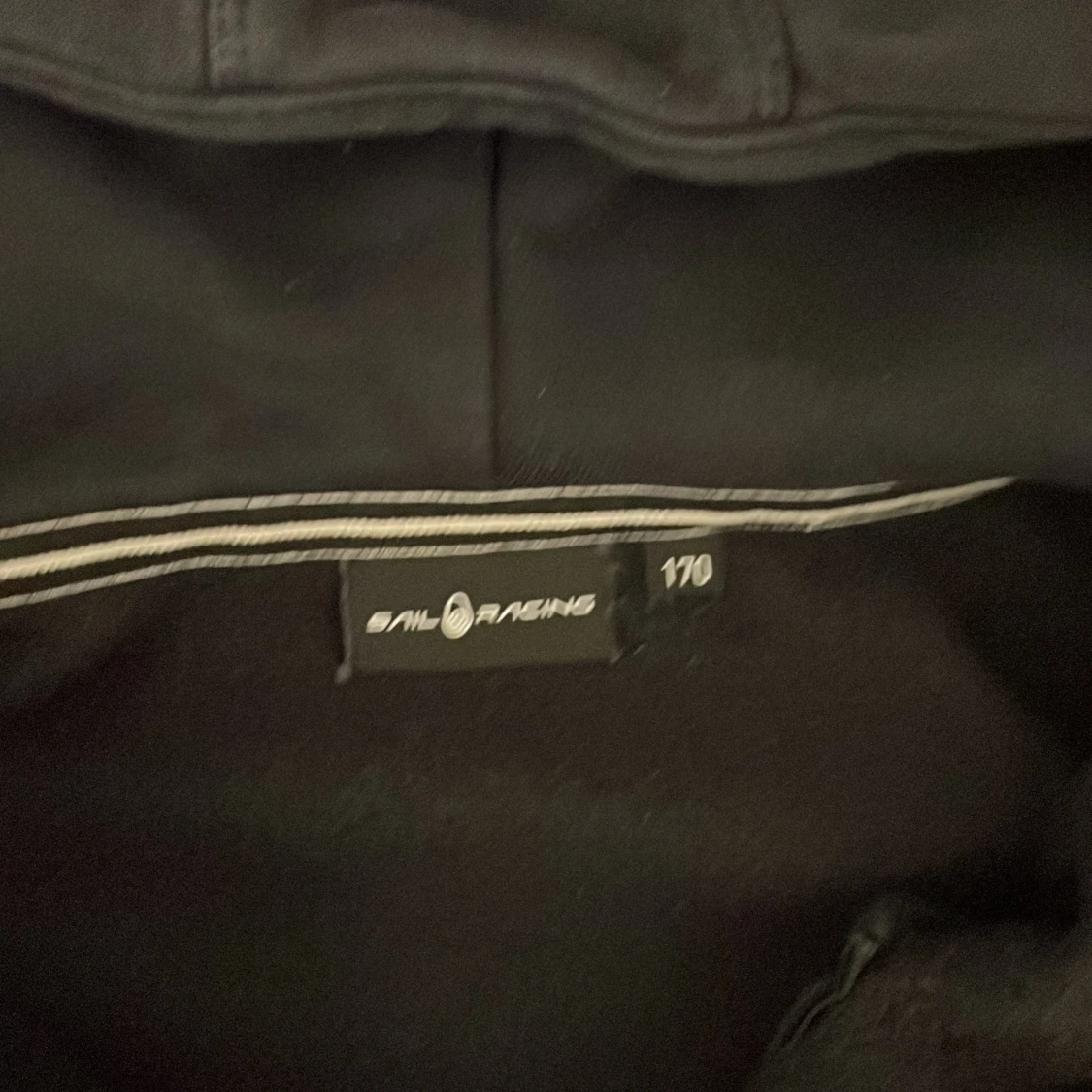 Svart vindjacka från Sail Racing - 3