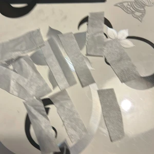 Billie eilish no2 konfetti  - Säljer 10 st billie eilish konfetti för 55 kr från no2 kvällen men jag kan diskutera pris 