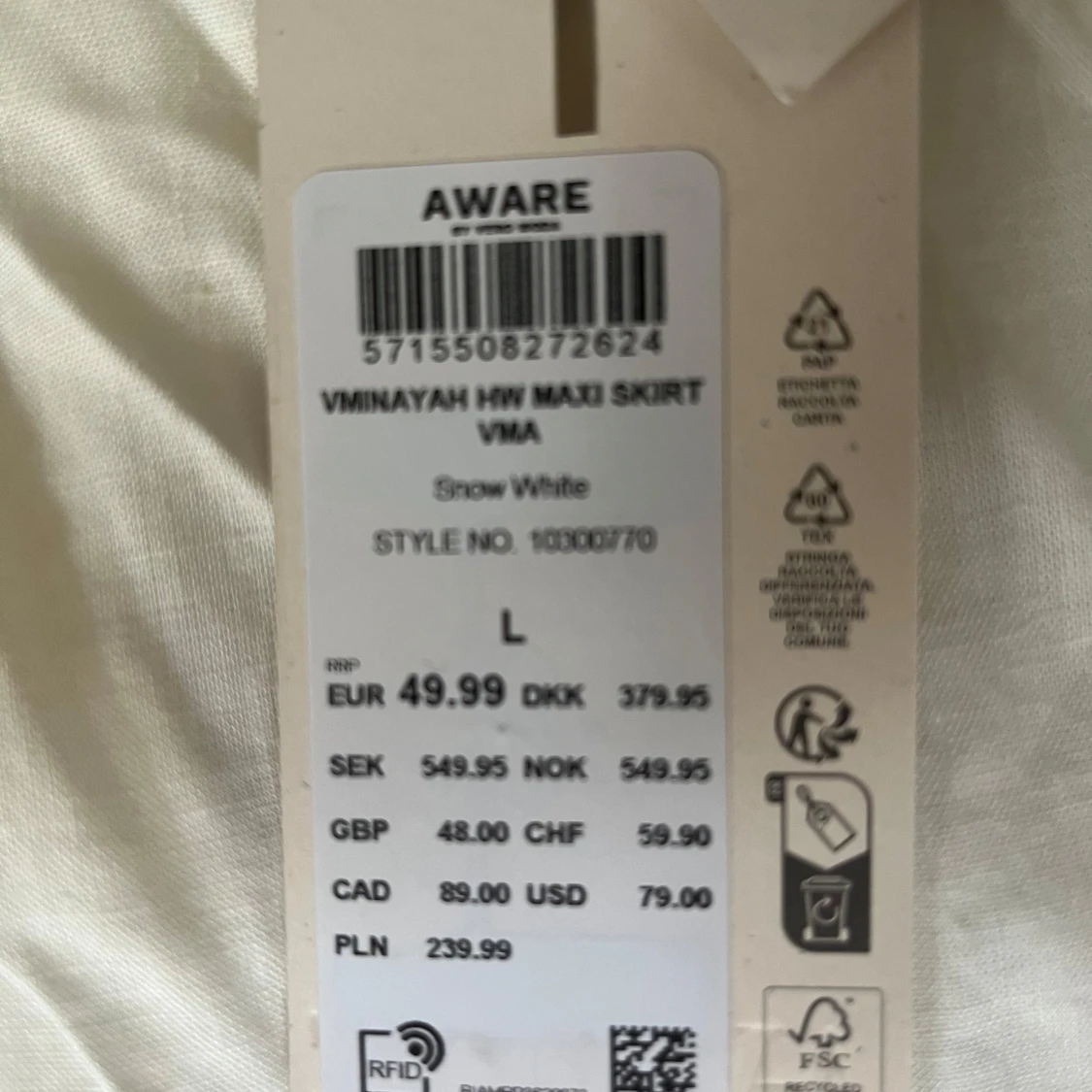 Vit långkjol från Aware, storlek L - 1