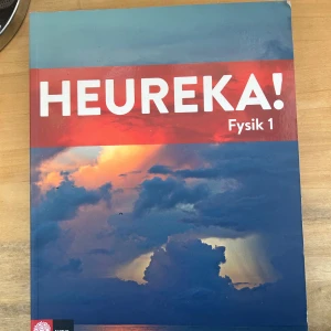 Heureka! Fysik 1 - Säljer läroboken 'Heureka! Fysik 1' från Natur & Kultur. Passar för gymnasiets fysikkurs 1. Innehåller teori, exempel och övningar för att förstå fysikens grunder.  ISBN: 978-91-27-45910-6