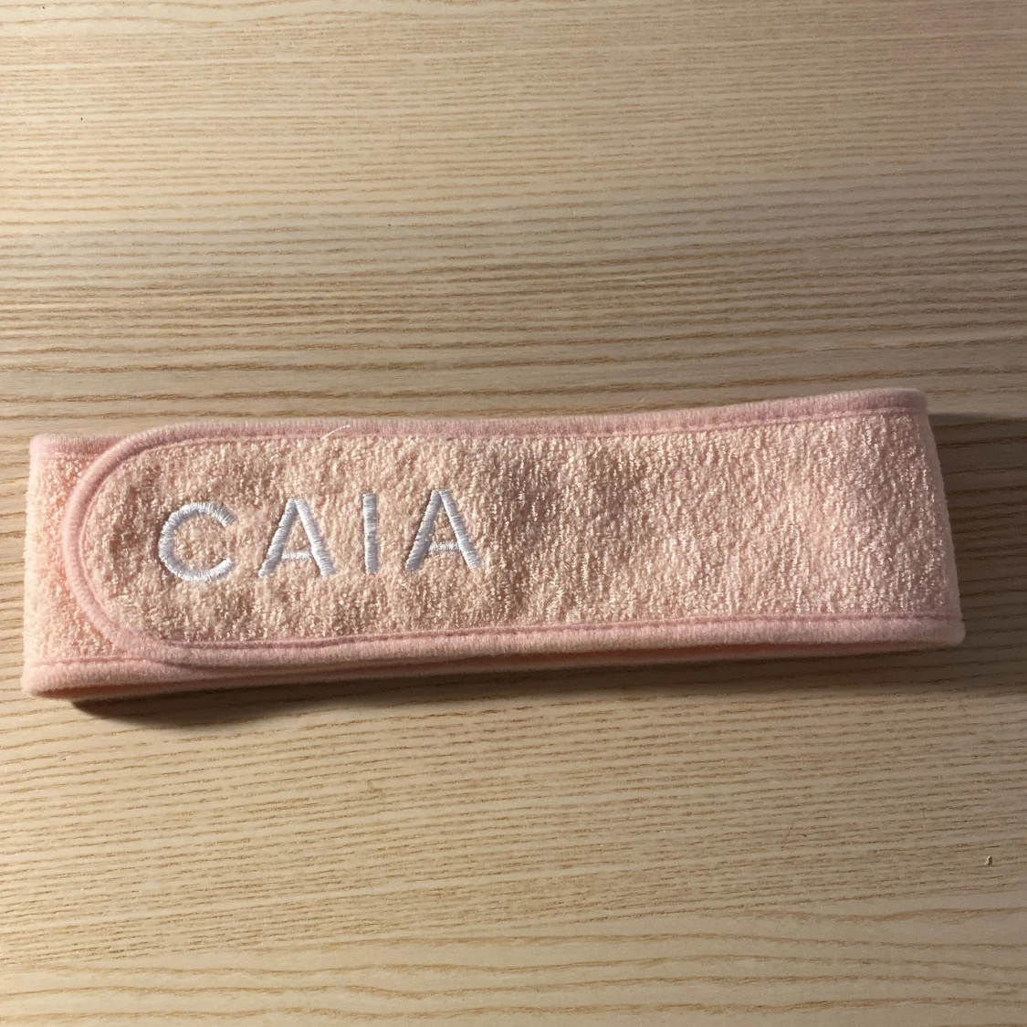 Rosa diadem från CAIA