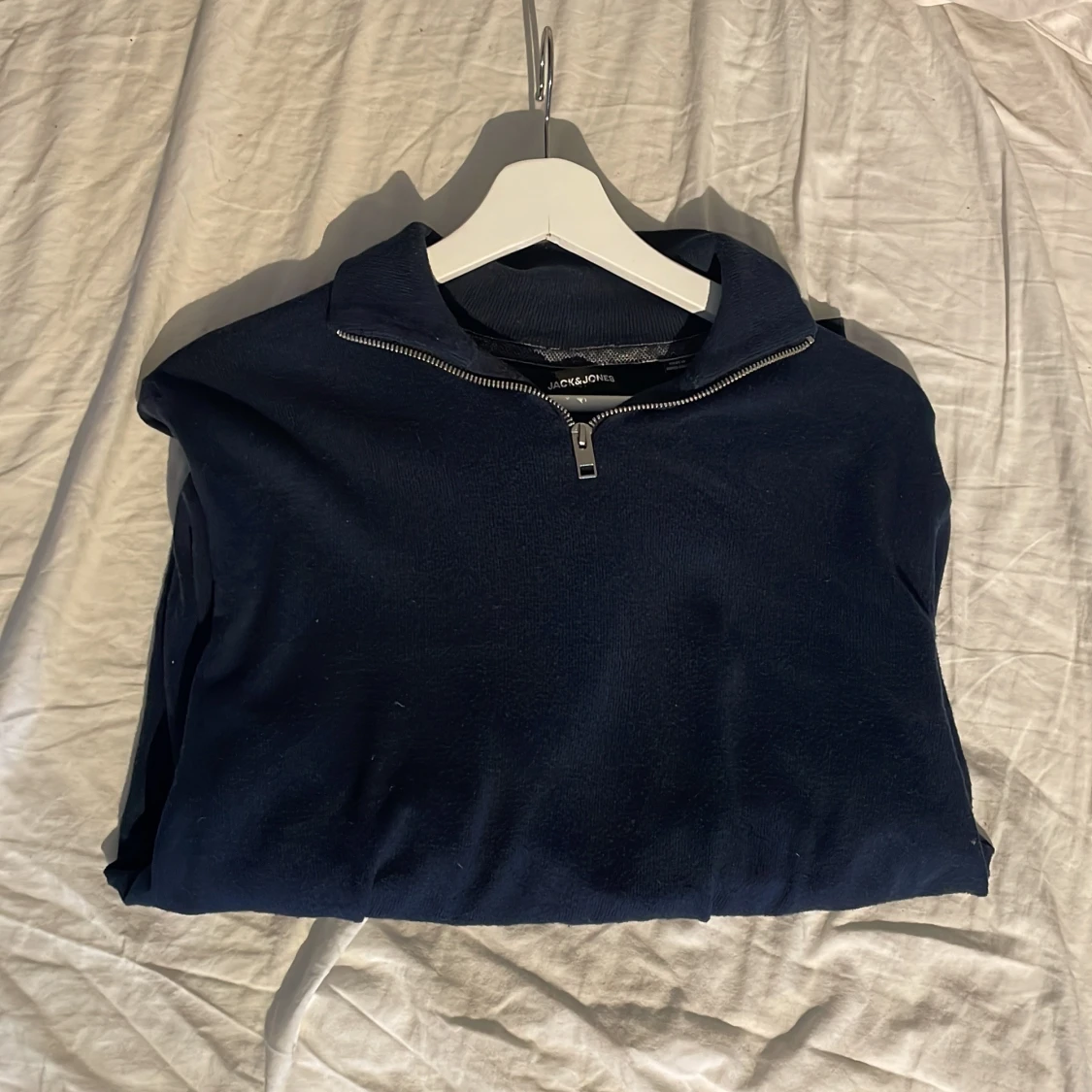 Mörkblå tröja Halvzip från Jack & Jones - 1