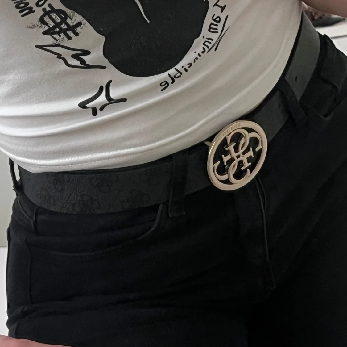 Svart bälte från Guess - 2