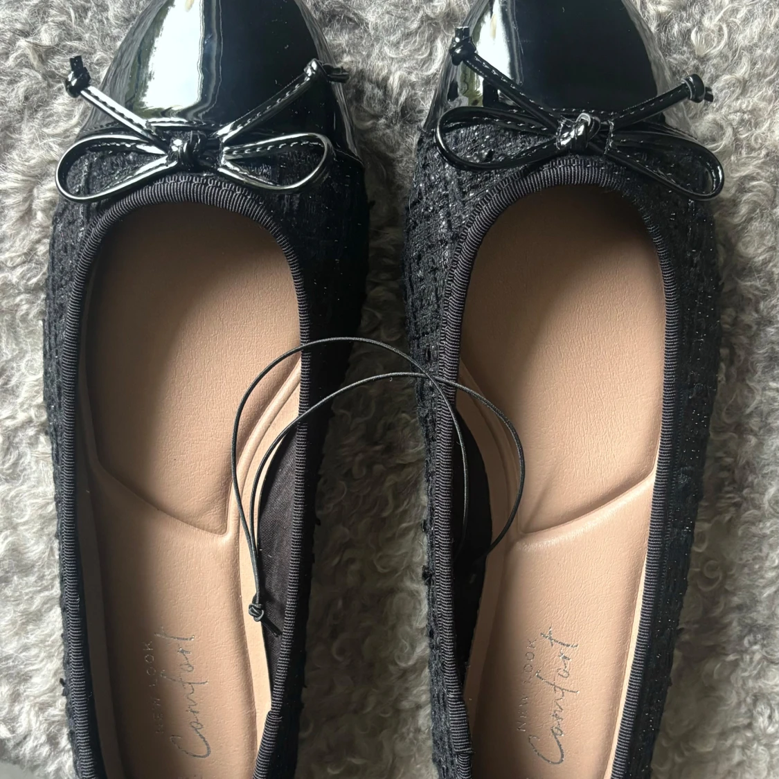 Svarta ballerinaskor från new look - 3