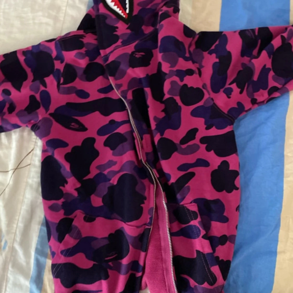 Lila camo hoodie från A Bathing Ape - 1