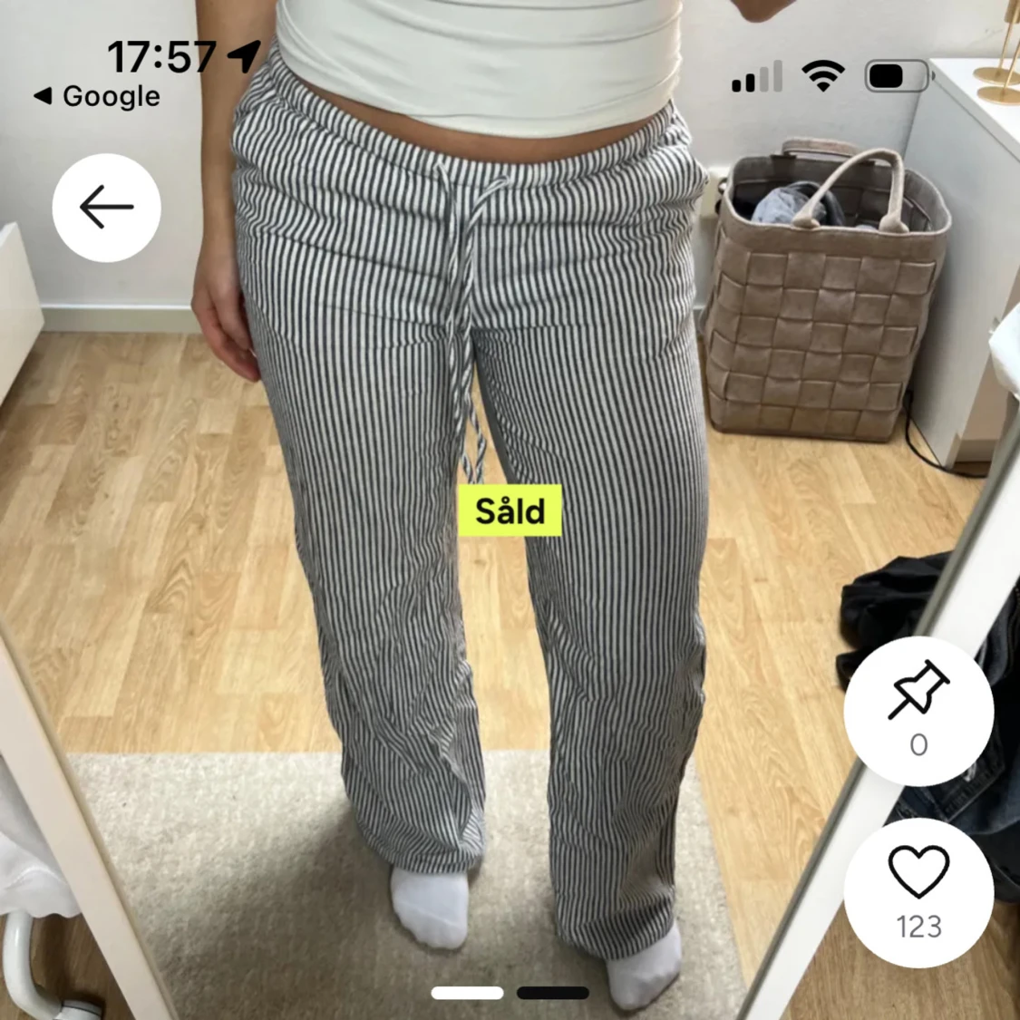 Randiga byxor från H&M Divided