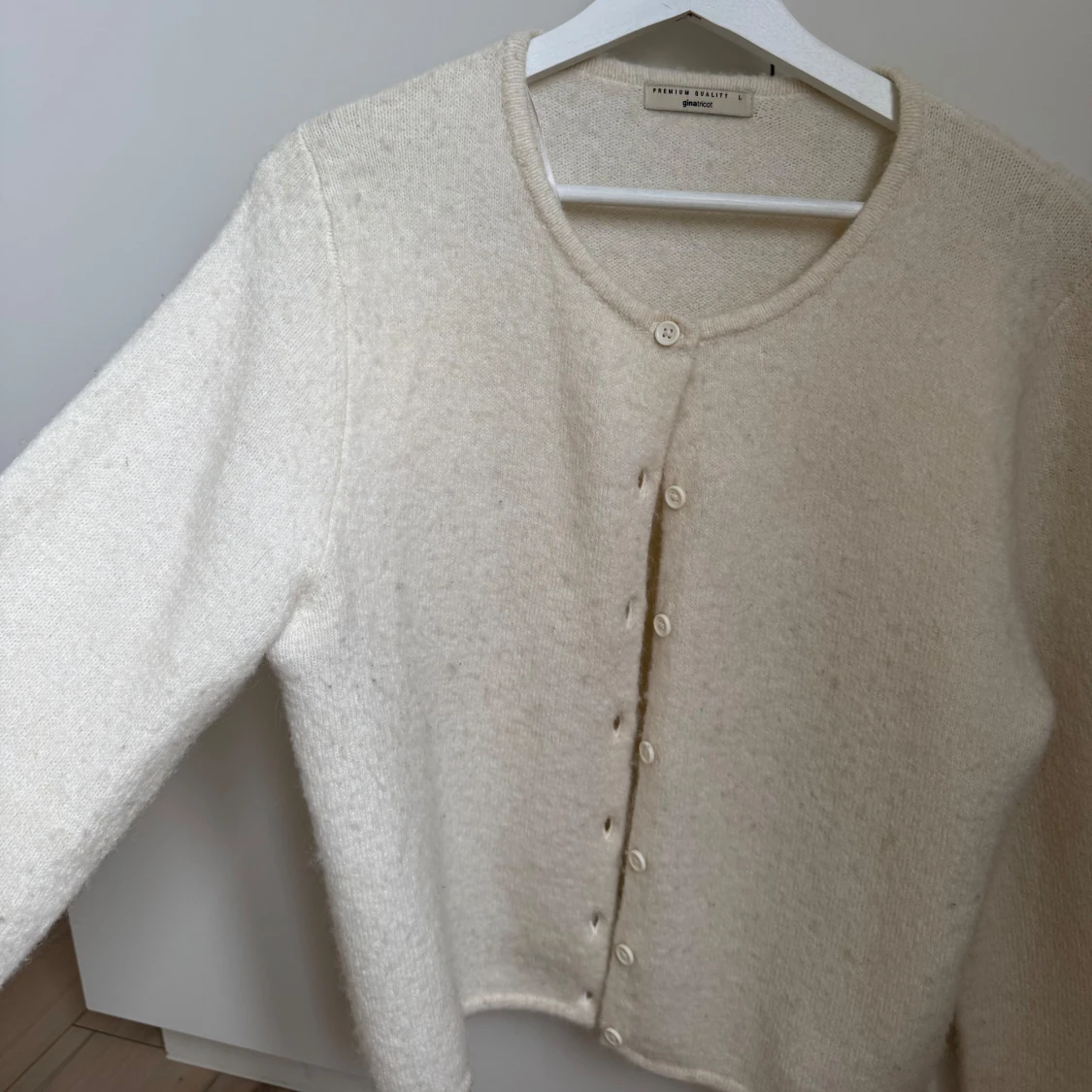 Vit kofta från Gina Tricot - 1