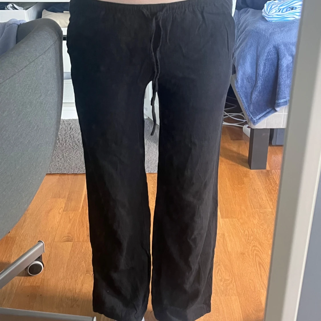 Svarta lågmidjade linnebyxor - 1