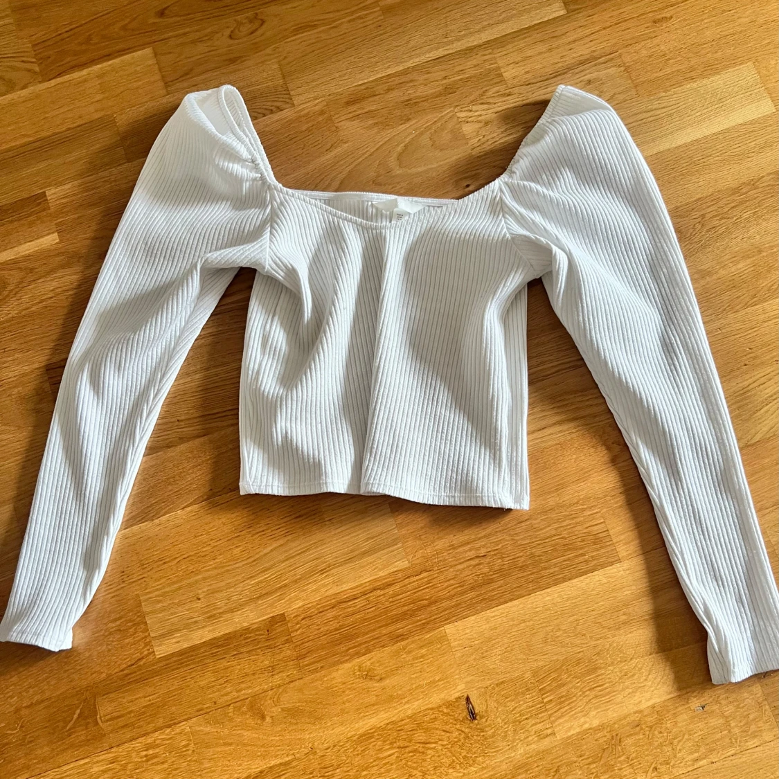Vit ribbad topp från H&M - 2