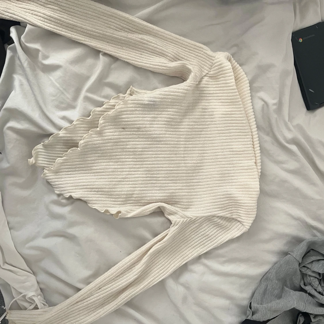 Vit ribbad topp från SHEIN