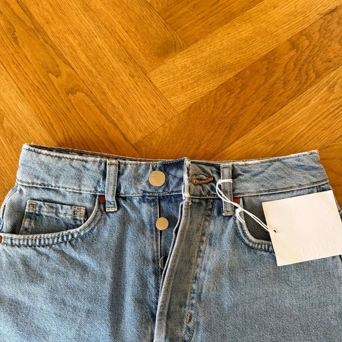 Ljusblå jeansshorts  - 2