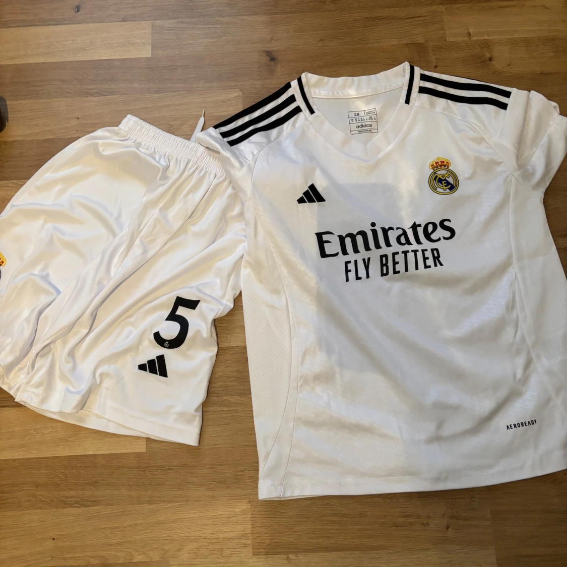 Real Madrid Bellingham matchställ Adidas - 1