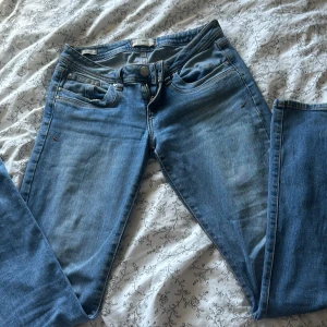 LTB bootcut jeans ljusblå 27/32 - Snygga bootcut ltb jeans!!