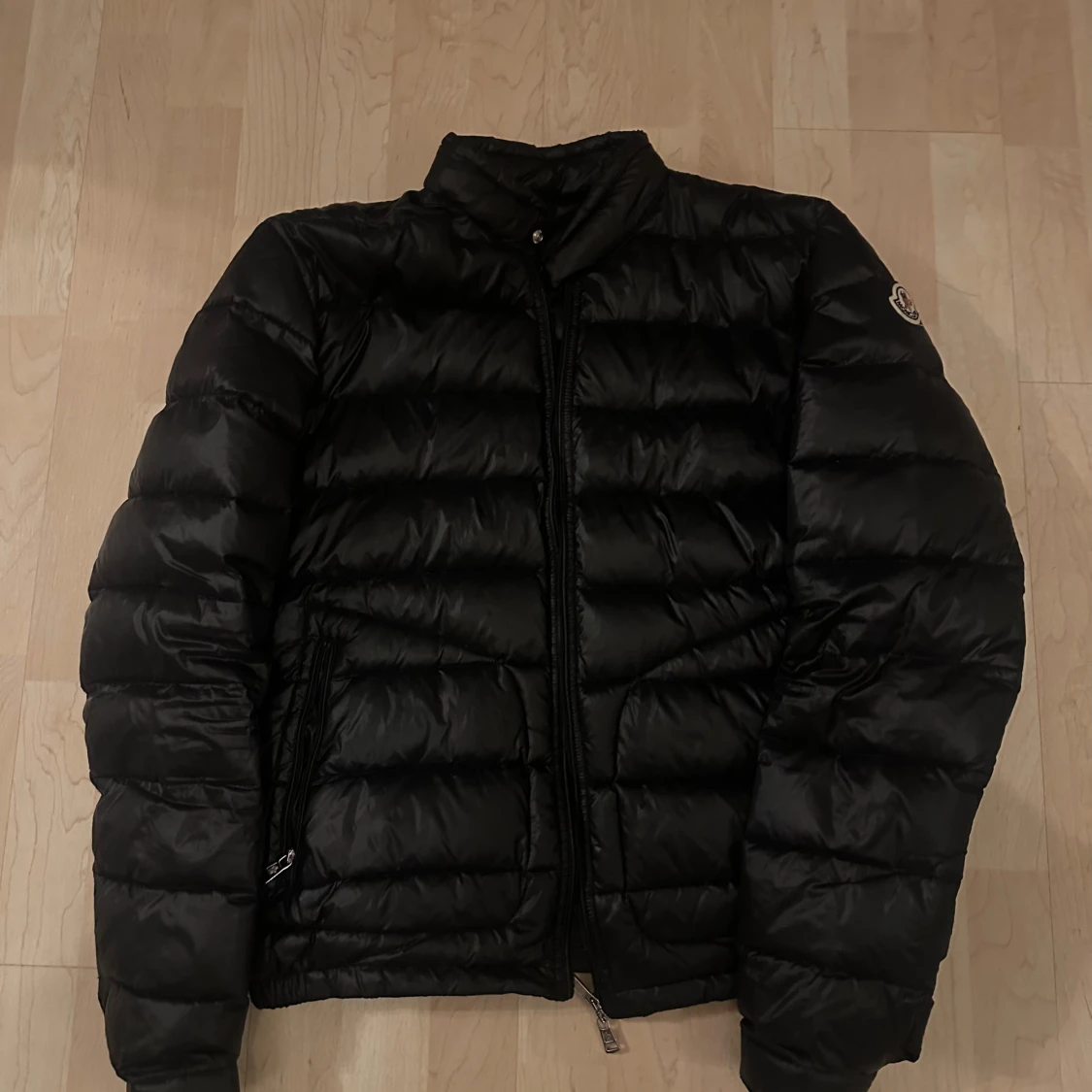 Svart Moncler Acourus - 1