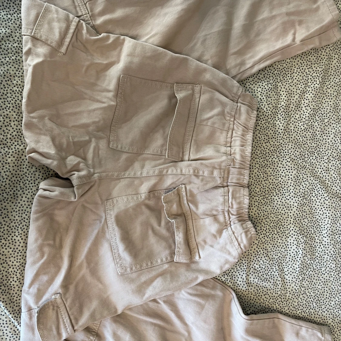 Beiga cargopants från SHEIN XS - 2