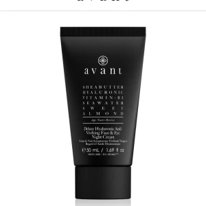 Avant nattkräm  - Lyxig nattkräm från Avant med hyaluronsyra, sheasmör, vitamin B3 och sötmandel. Det är typ precis halva kvar! Hör gärna av dig om du har några frågor ❤️ 
