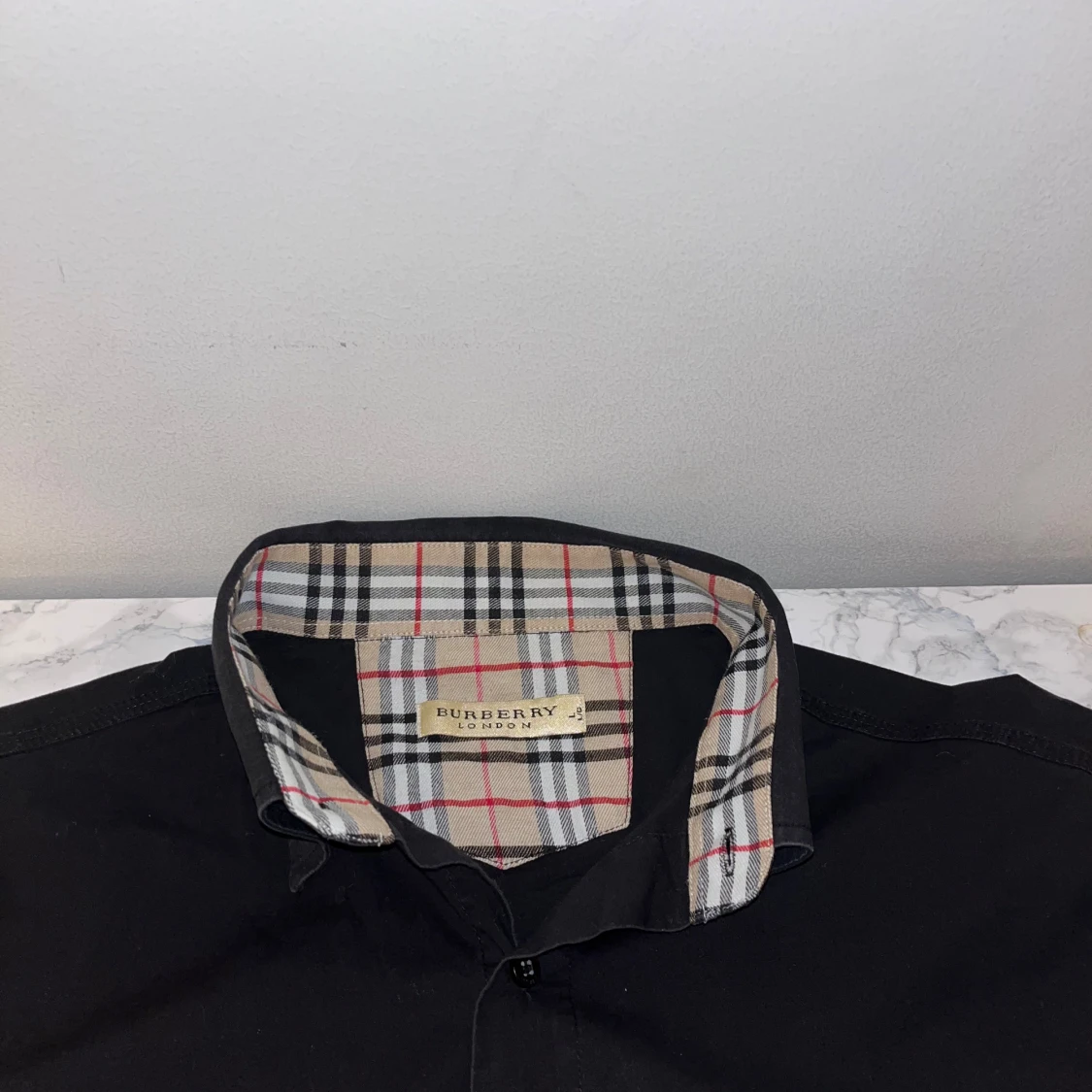 Svart kortärmad Burberry skjorta - 3