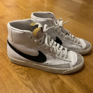 Nike blazer - Säljer mina skor som bara är använda fåtal gånger💗 de är i princip som nya