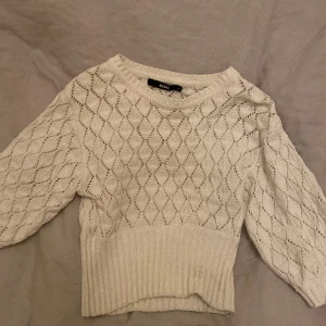 Tröja bikbok  - Säljer en jättefin tröja från bik bok som är i väldigt gott skick!💕Den har inga defekter💕