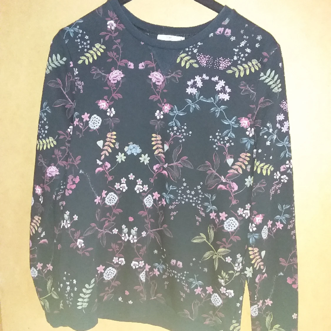 Fint mönstrad damtröja