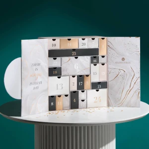 Glossybox adventskalender 2023 - Har de flesta av dessa produkter orörda. Har även hela kalendern (men utan fåtal produkter). Skriv vid intresse🥰